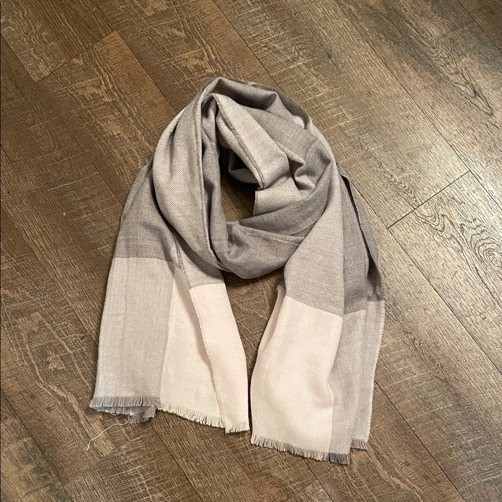 Gray and Cream Scarf